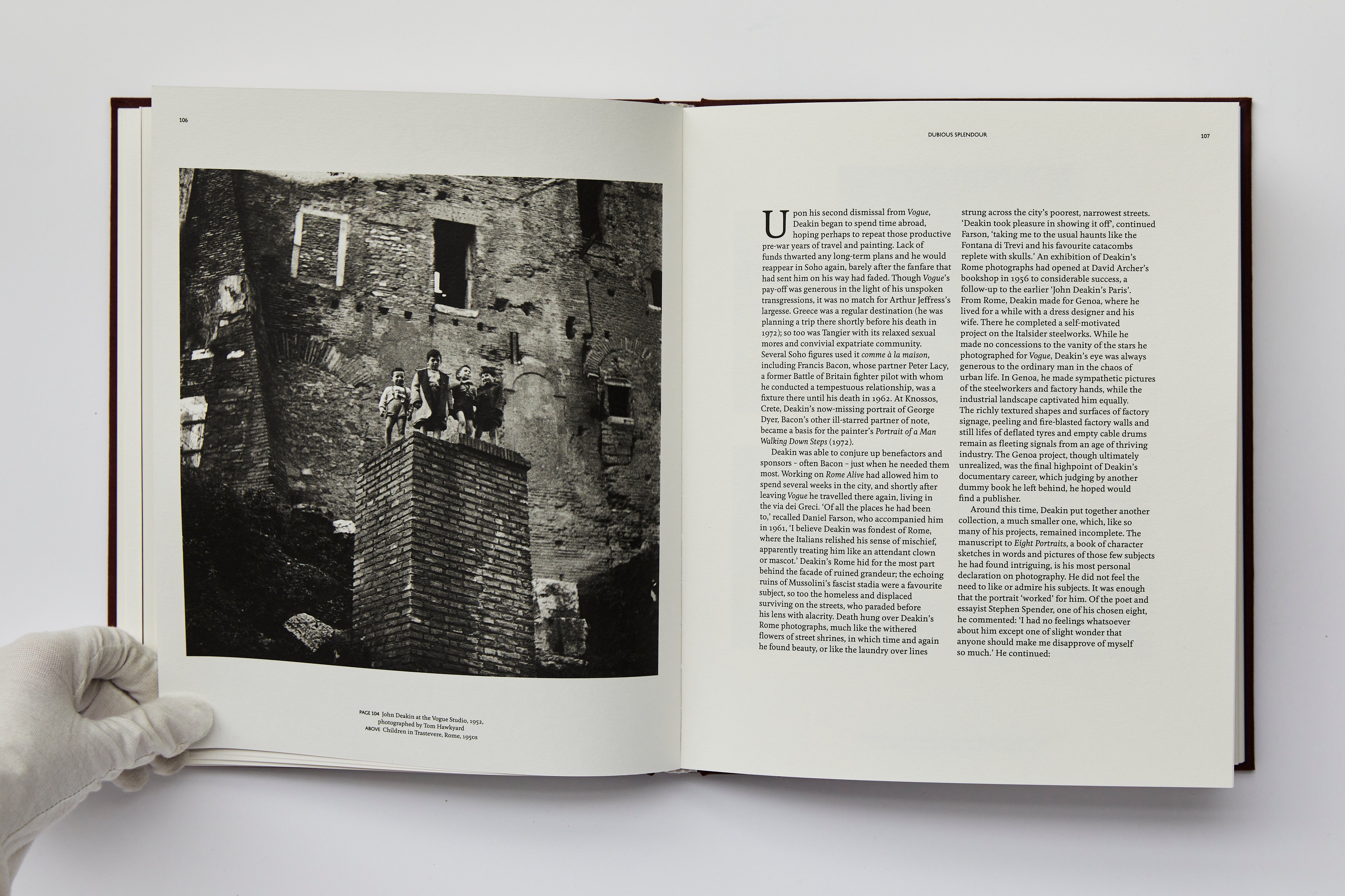 Under the Influence John Deakin 「写真集」 Under the Influence: John Deakin, Photography and the Lure of Soho